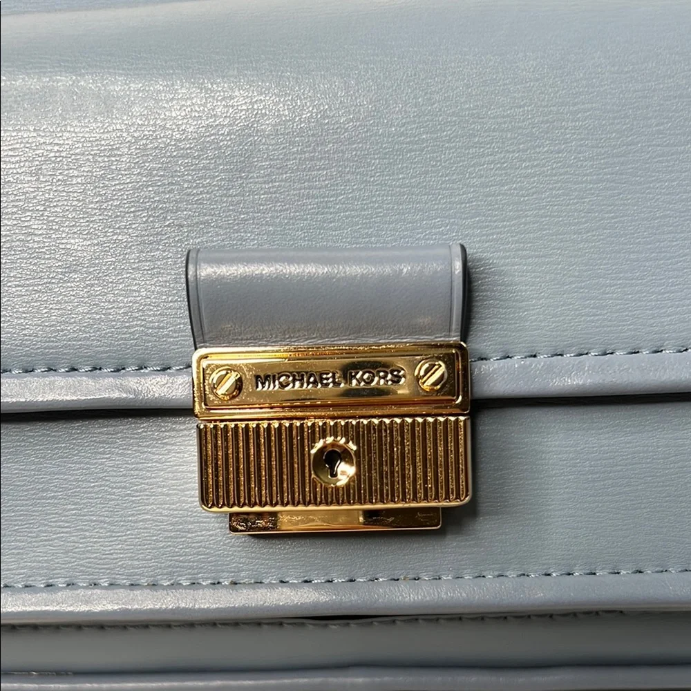 Michael Kors Bradshaw Medium Leather Pocket Camera Crossbody NWOT Dust Bag - Picture 10 of 17